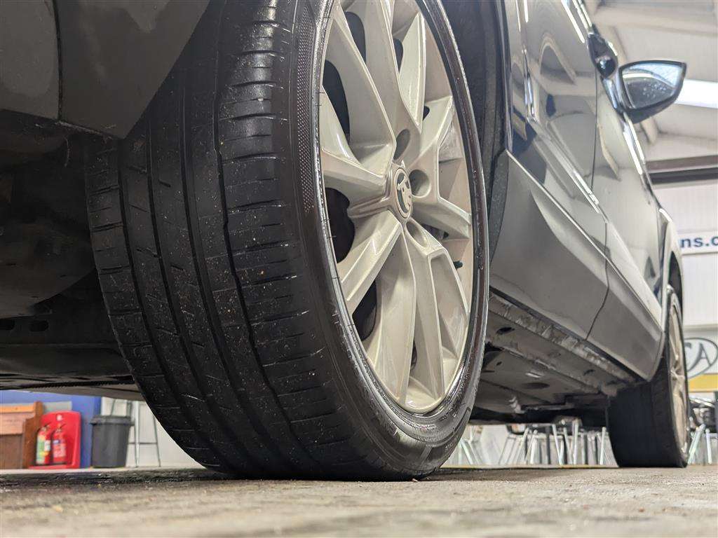 <p>2018 SKODA KAROQ SE L **SOLD</p>