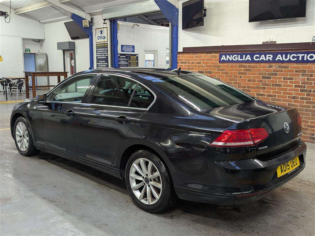 <p>2015 VOLKSWAGEN PASSAT SE BUSINESS TDI BM</p>