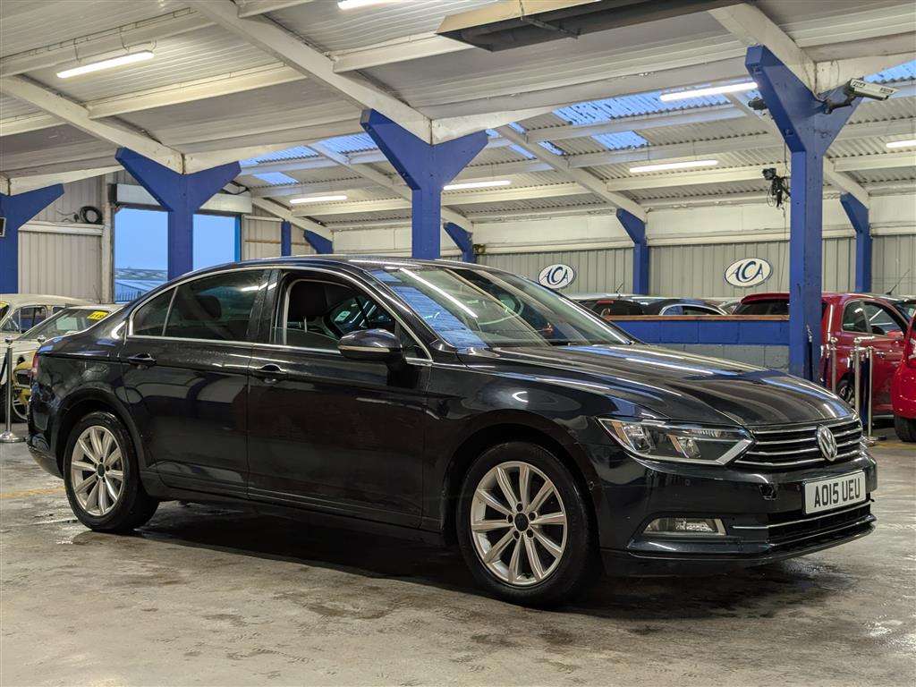 <p>2015 VOLKSWAGEN PASSAT SE BUSINESS TDI BM</p>