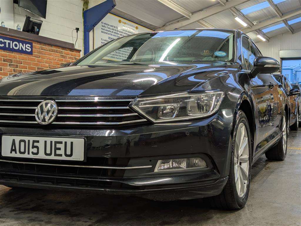 <p>2015 VOLKSWAGEN PASSAT SE BUSINESS TDI BM</p>