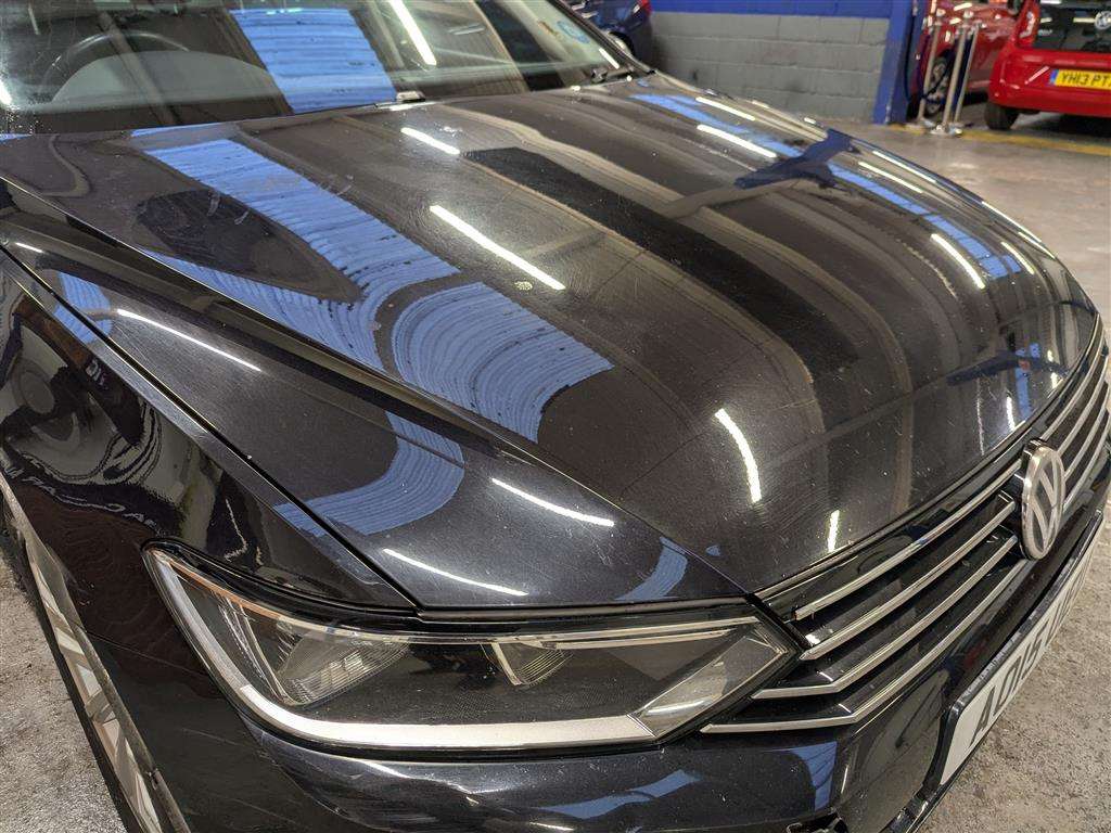 <p>2015 VOLKSWAGEN PASSAT SE BUSINESS TDI BM</p>