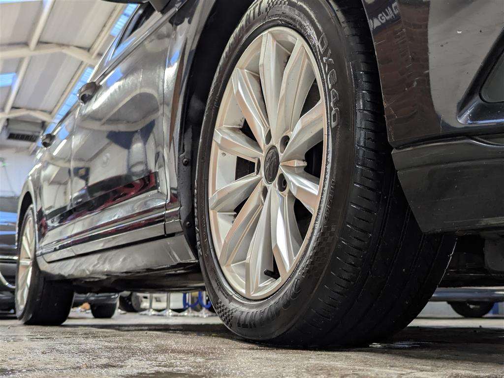 <p>2015 VOLKSWAGEN PASSAT SE BUSINESS TDI BM</p>