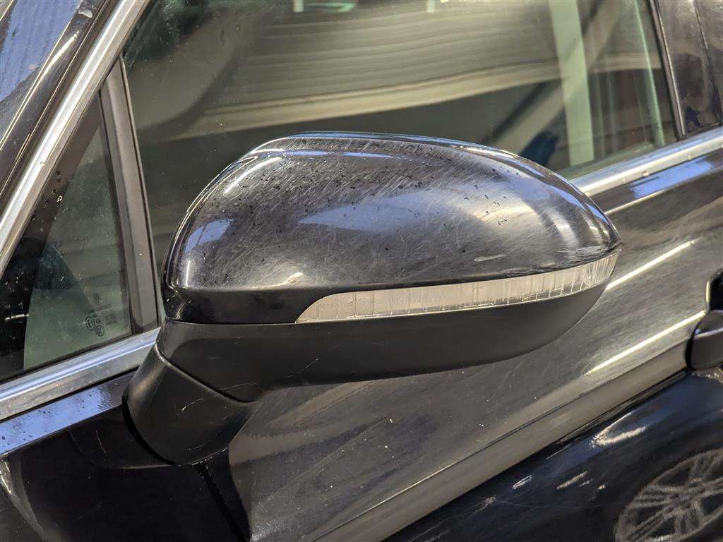 <p>2015 VOLKSWAGEN PASSAT SE BUSINESS TDI BM</p>