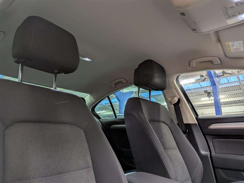 <p>2015 VOLKSWAGEN PASSAT SE BUSINESS TDI BM</p>