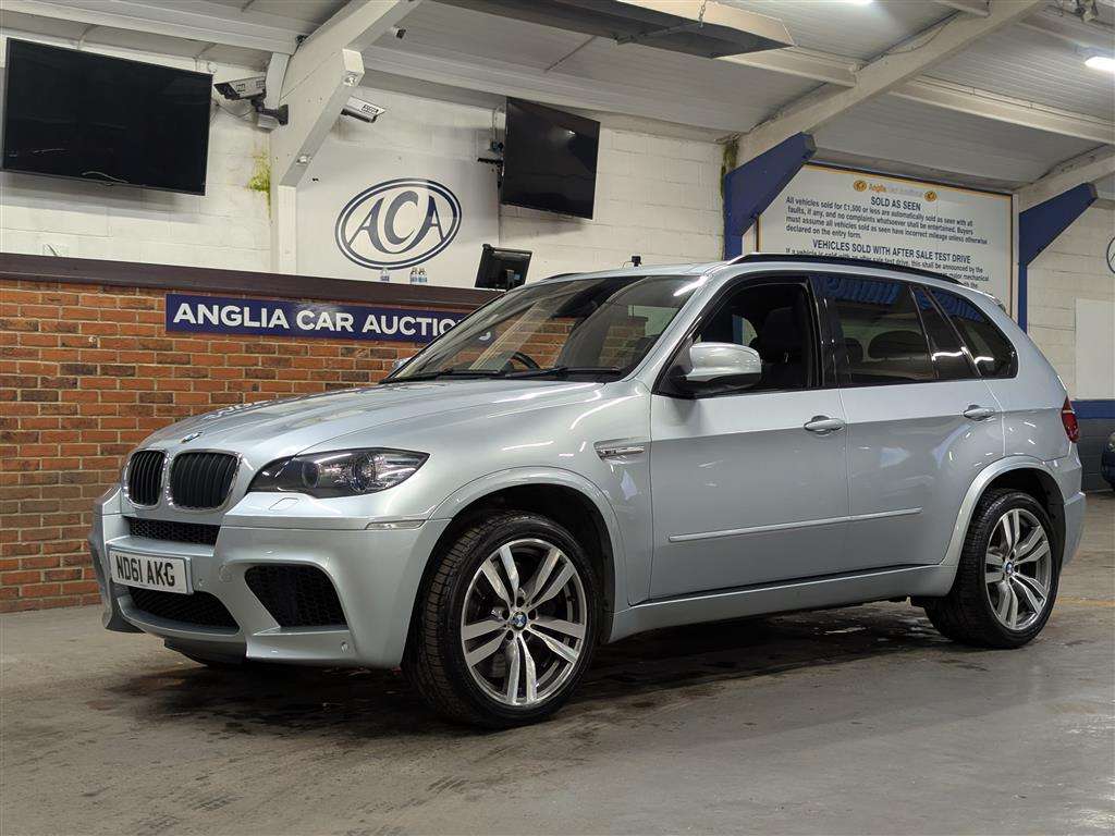 <p>2011 BMW X5 M TURBO AUTO</p>