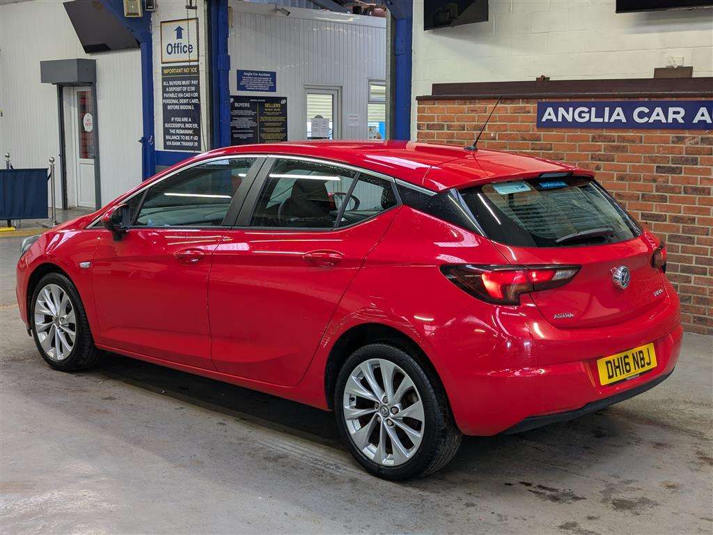 <p>2016 VAUXHALL ASTRA DESIGN</p>