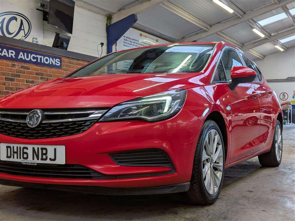 <p>2016 VAUXHALL ASTRA DESIGN</p>