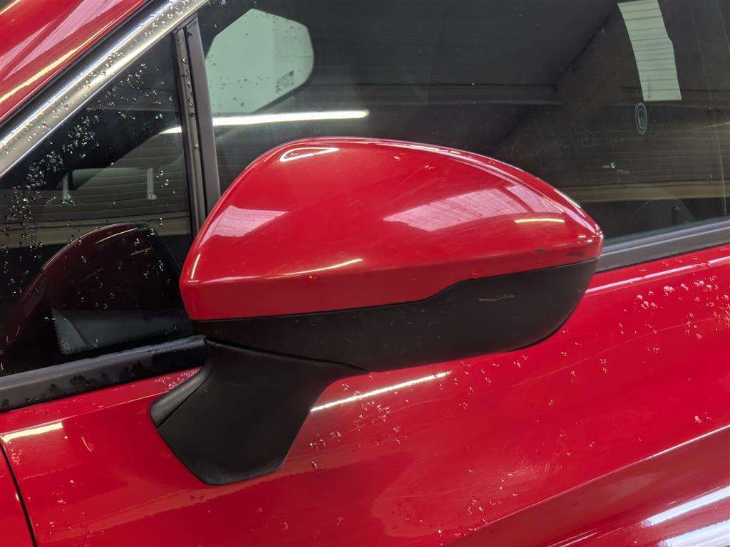 <p>2016 VAUXHALL ASTRA DESIGN</p>