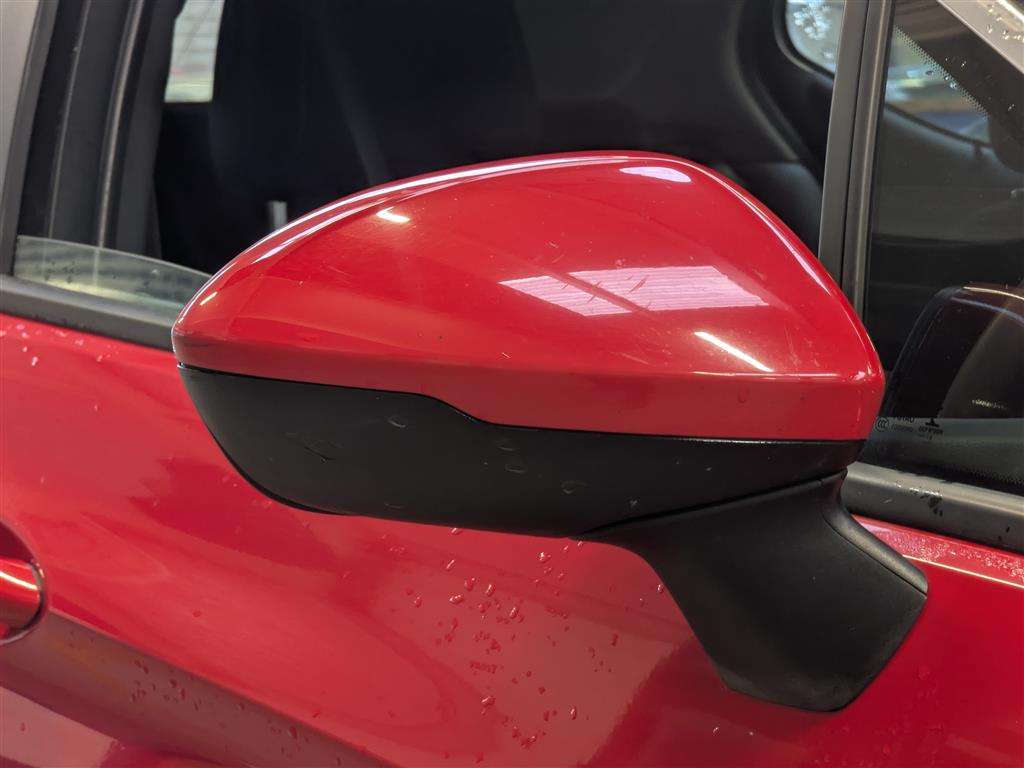 <p>2016 VAUXHALL ASTRA DESIGN</p>