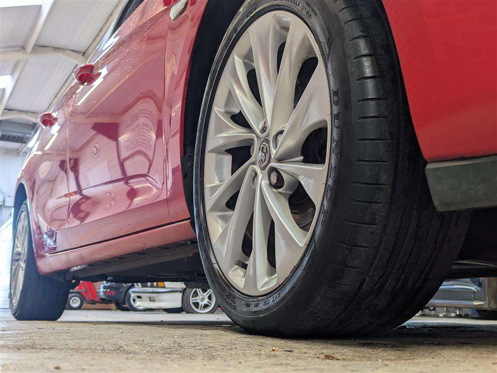 <p>2016 VAUXHALL ASTRA DESIGN</p>