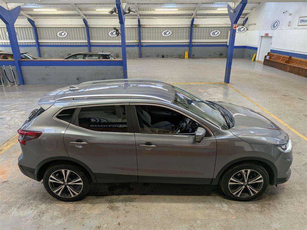 <p>2019 NISSAN QASHQAI **SOLD</p>
