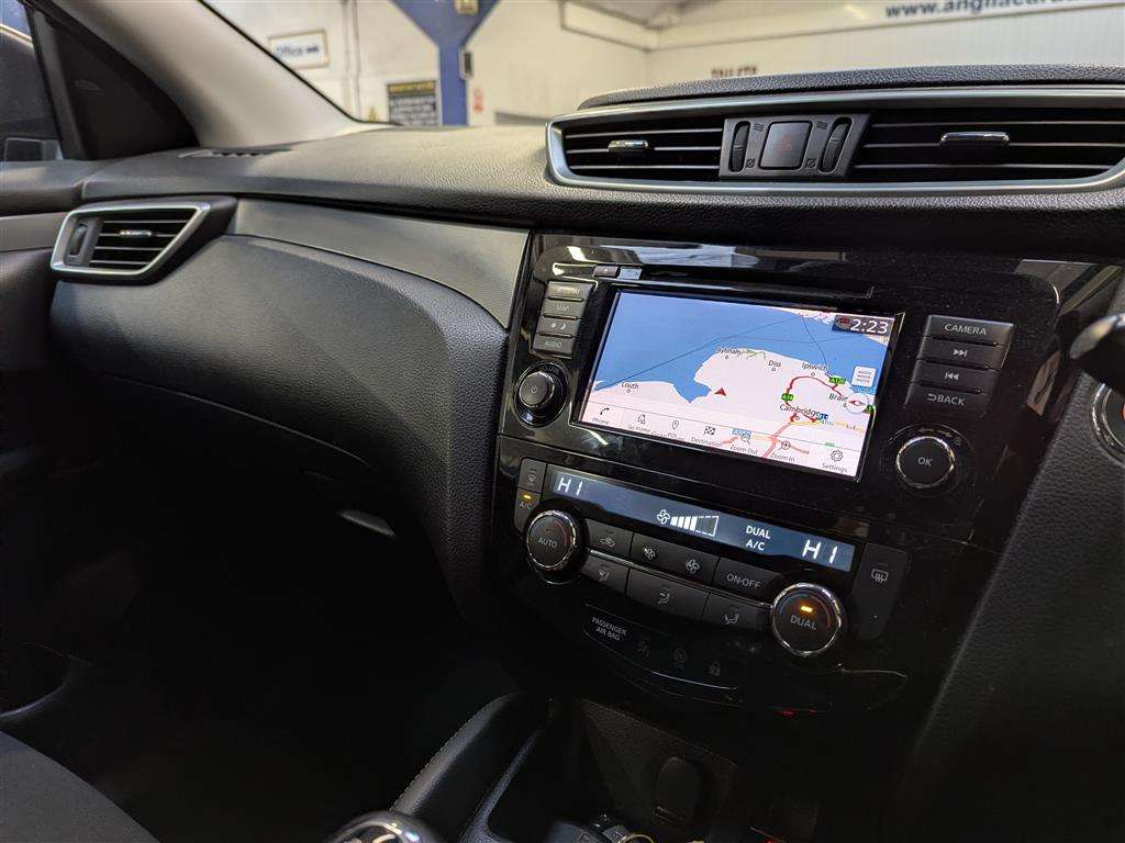 <p>2019 NISSAN QASHQAI **SOLD</p>