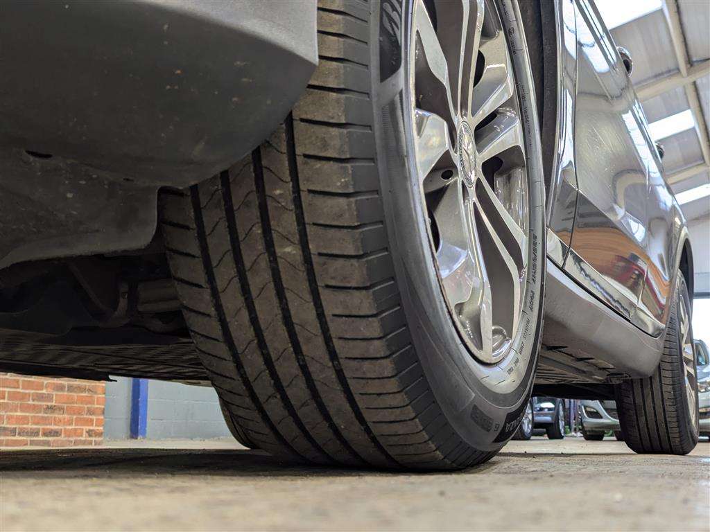 <p>2016 MERCEDES-BENZ GLC 220 D 4MATIC SE EXEC</p>