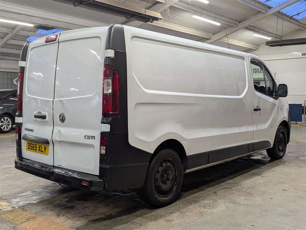 <p>2015 VAUXHALL VIVARO **SOLD</p>