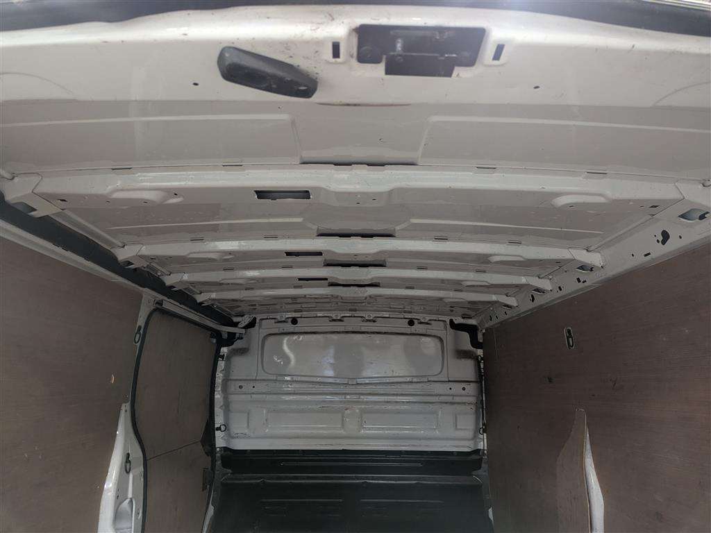 <p>2015 VAUXHALL VIVARO **SOLD</p>