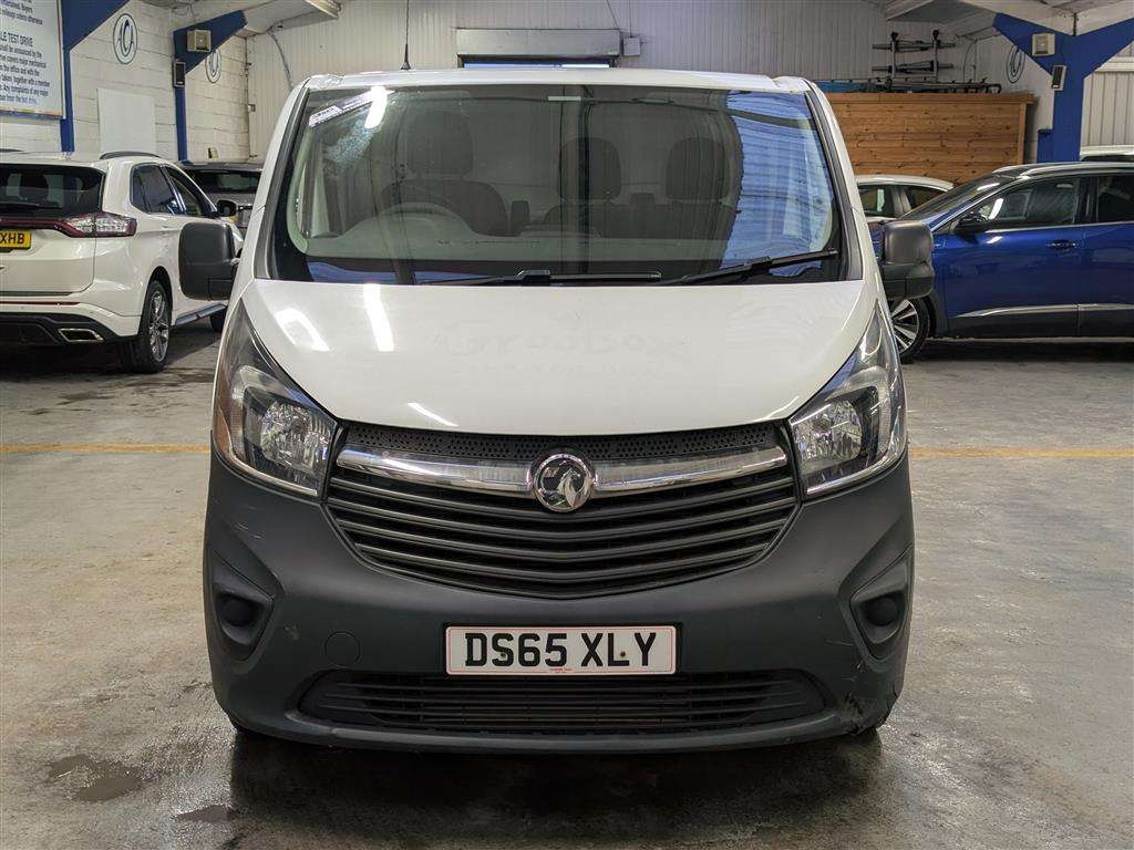 <p>2015 VAUXHALL VIVARO **SOLD</p>
