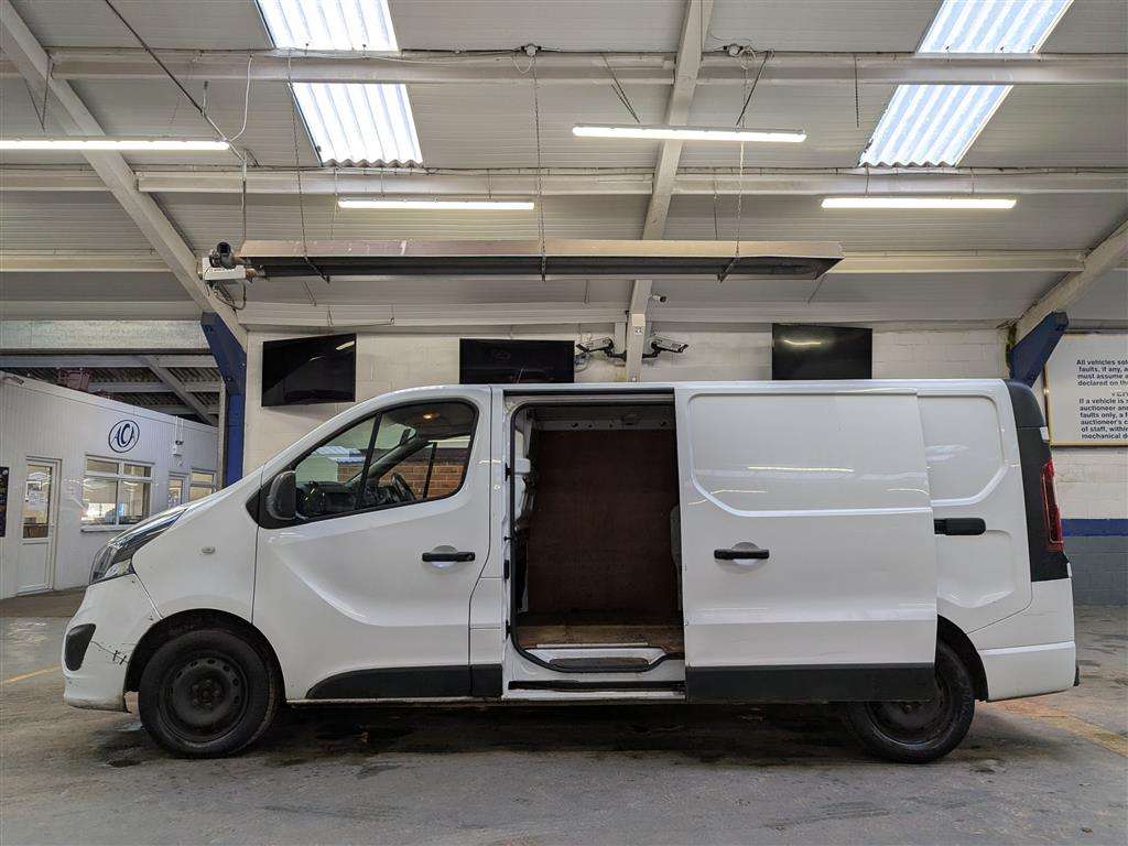 <p>2019 VAUXHALL VIVARO 2900 SPORT CDTI BT</p>