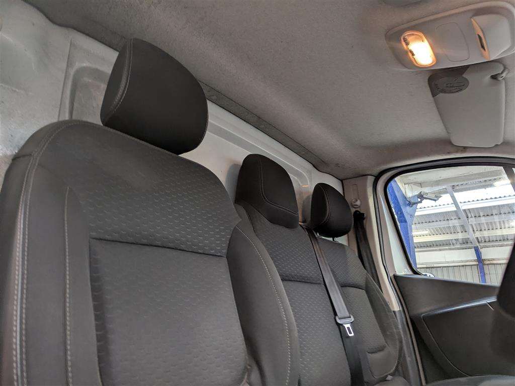 <p>2019 VAUXHALL VIVARO 2900 SPORT CDTI BT</p>