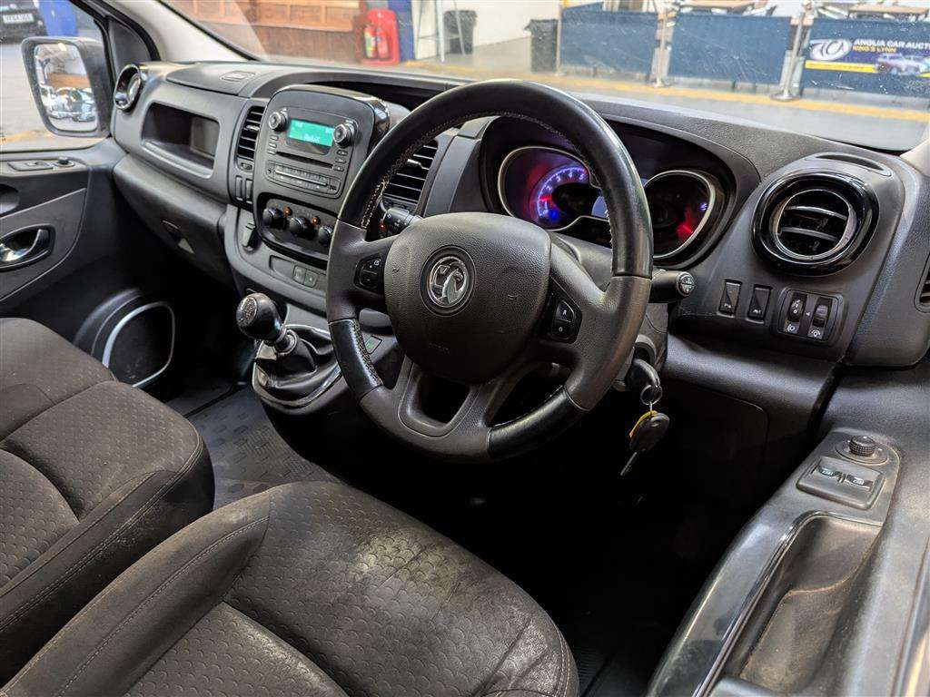 <p>2019 VAUXHALL VIVARO 2900 SPORT CDTI BT</p>
