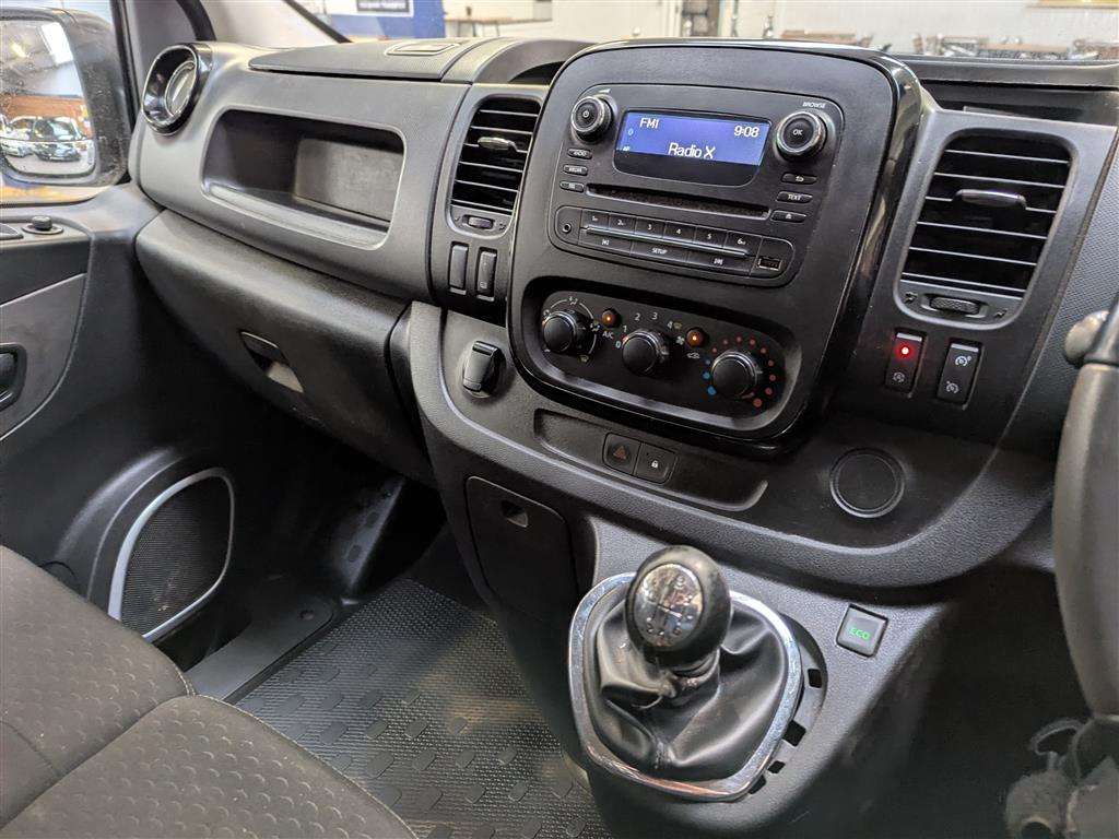 <p>2019 VAUXHALL VIVARO 2900 SPORT CDTI BT</p>