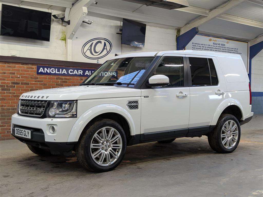 <p>2015 LAND ROVER DISCOVERY HSE SDV6 AUTO</p>