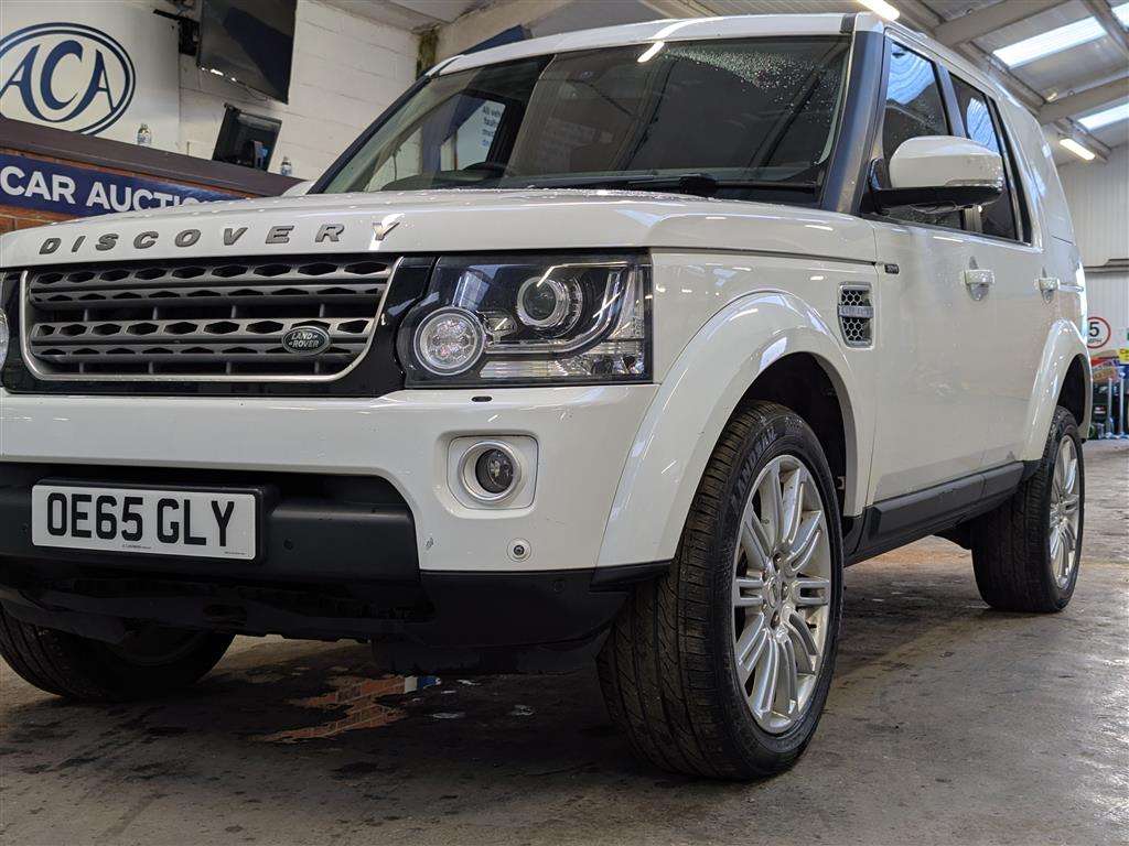 <p>2015 LAND ROVER DISCOVERY HSE SDV6 AUTO</p>