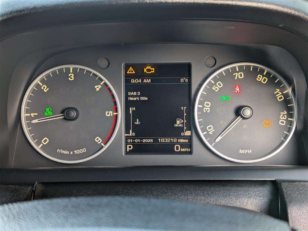 <p>2015 LAND ROVER DISCOVERY HSE SDV6 AUTO</p>