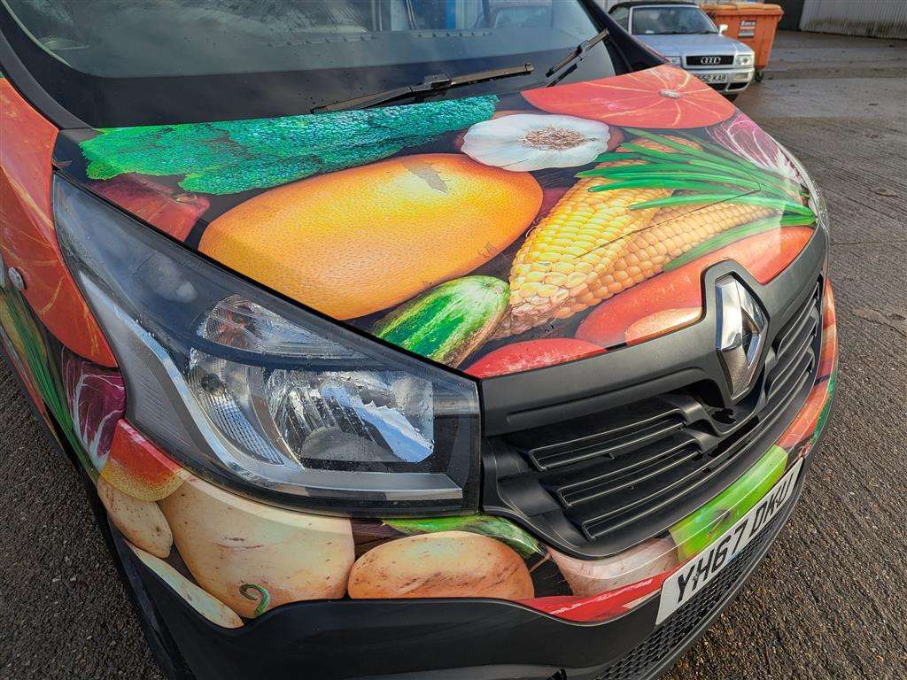 <p>2017 RENAULT TRAFIC SL27 **SOLD</p>