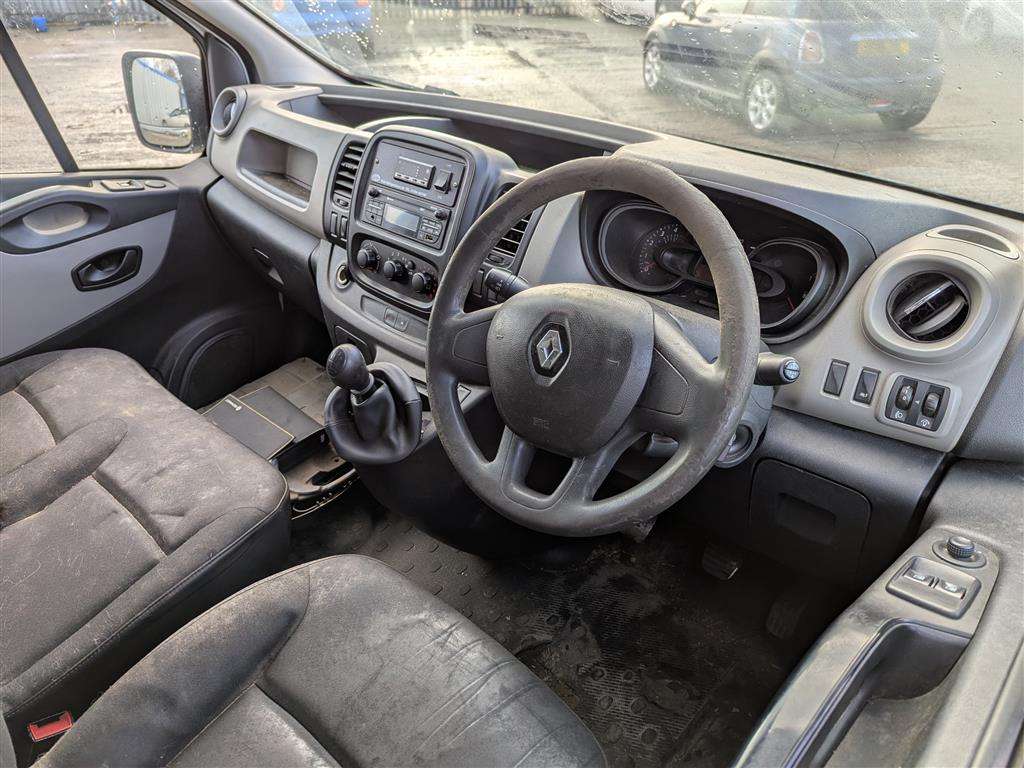 <p>2017 RENAULT TRAFIC SL27 **SOLD</p>