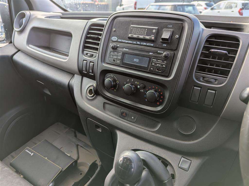 <p>2017 RENAULT TRAFIC SL27 **SOLD</p>