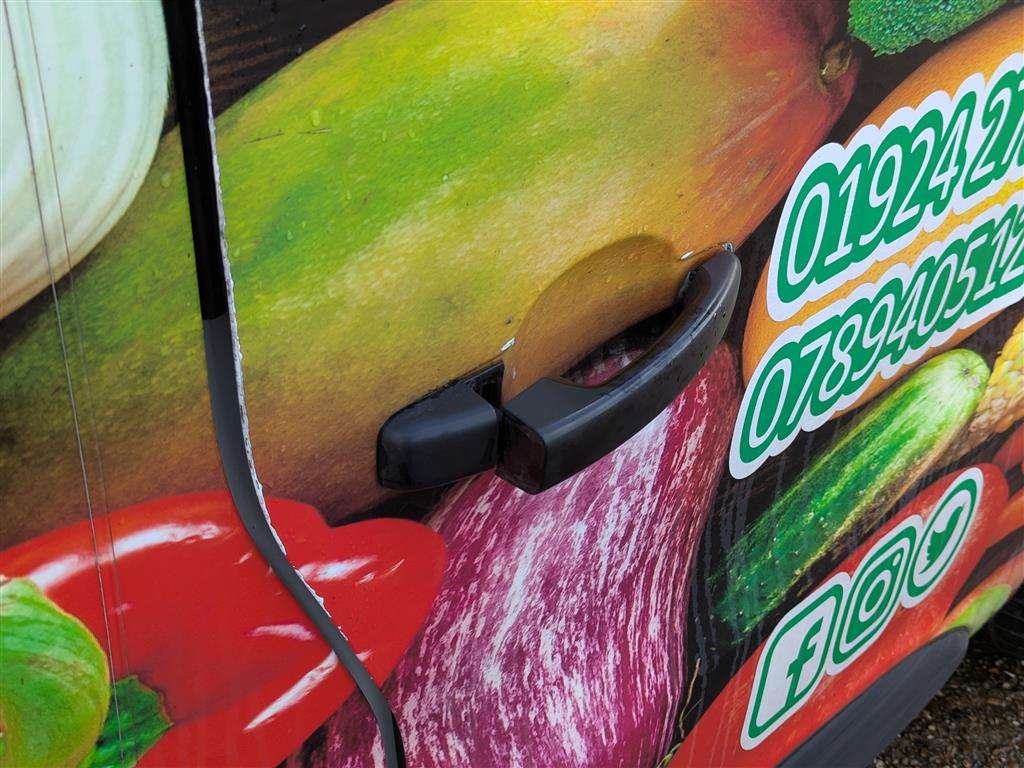 <p>2017 RENAULT TRAFIC SL27 **SOLD</p>