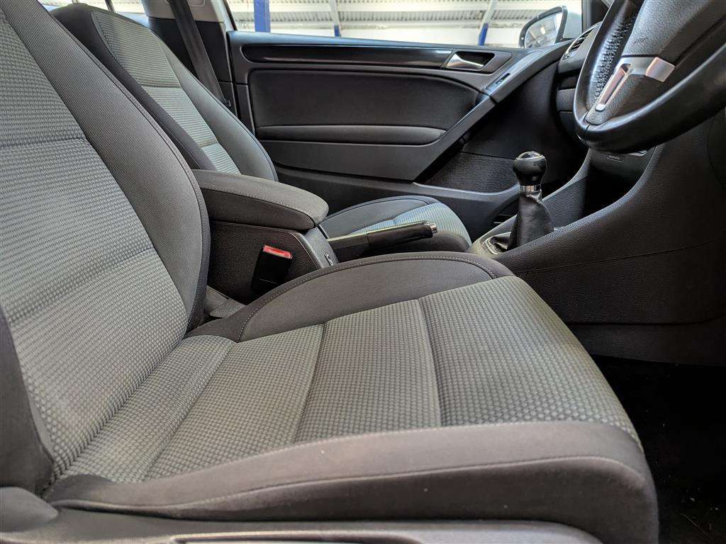 <p>2011 VOLKSWAGEN GOLF MATCH TDI BLUETECH</p>