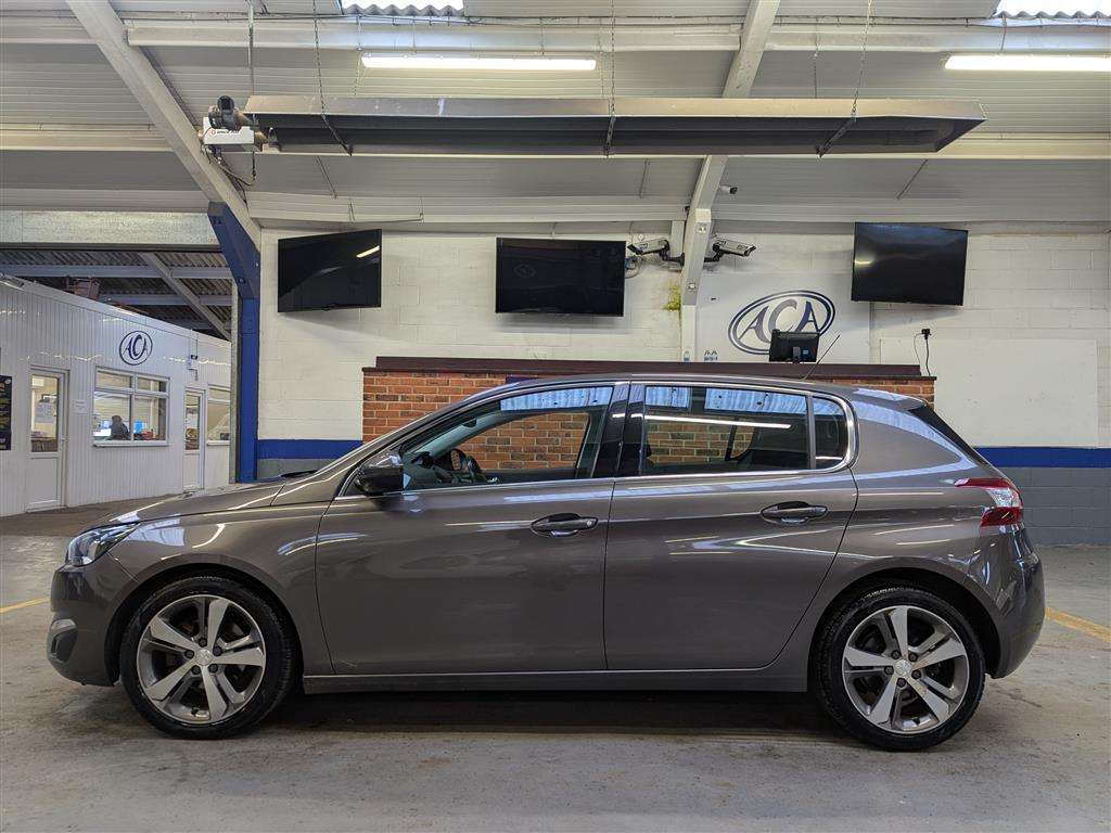 <p>2014 PEUGEOT 308 ALLURE THP</p>