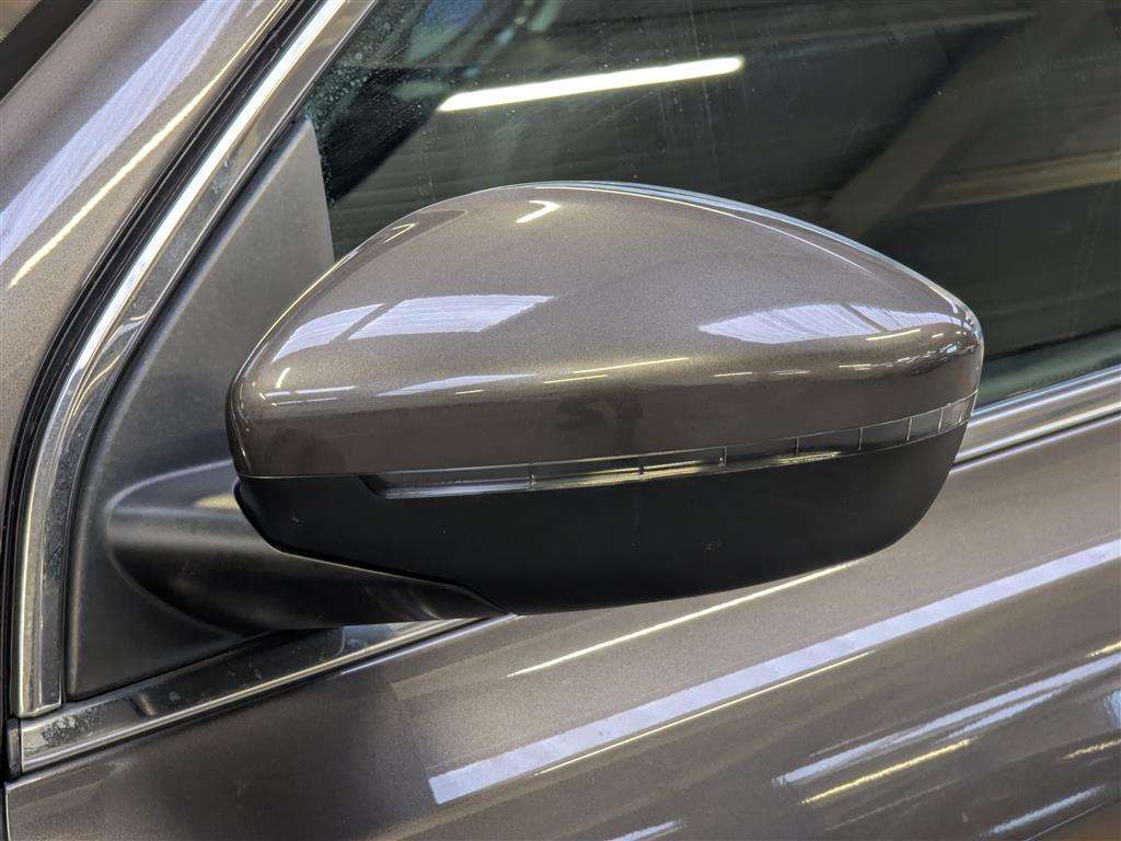 <p>2014 PEUGEOT 308 ALLURE THP</p>