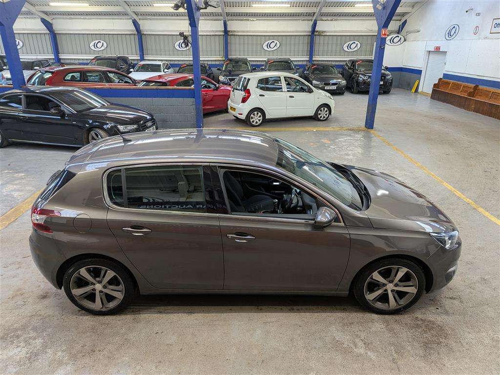 <p>2014 PEUGEOT 308 ALLURE THP</p>