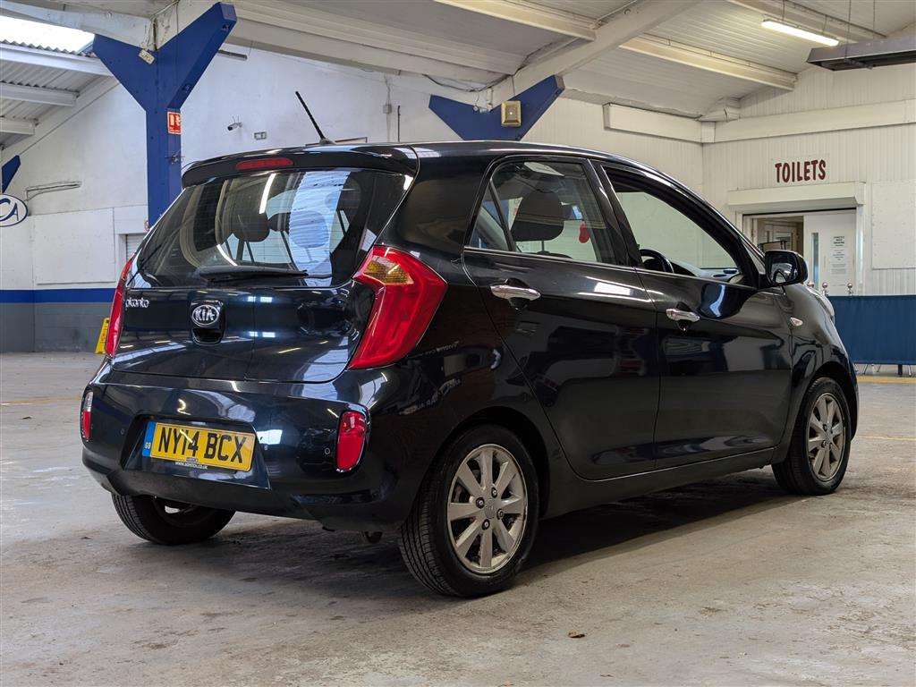 <p>2014 KIA PICANTO VR7</p>