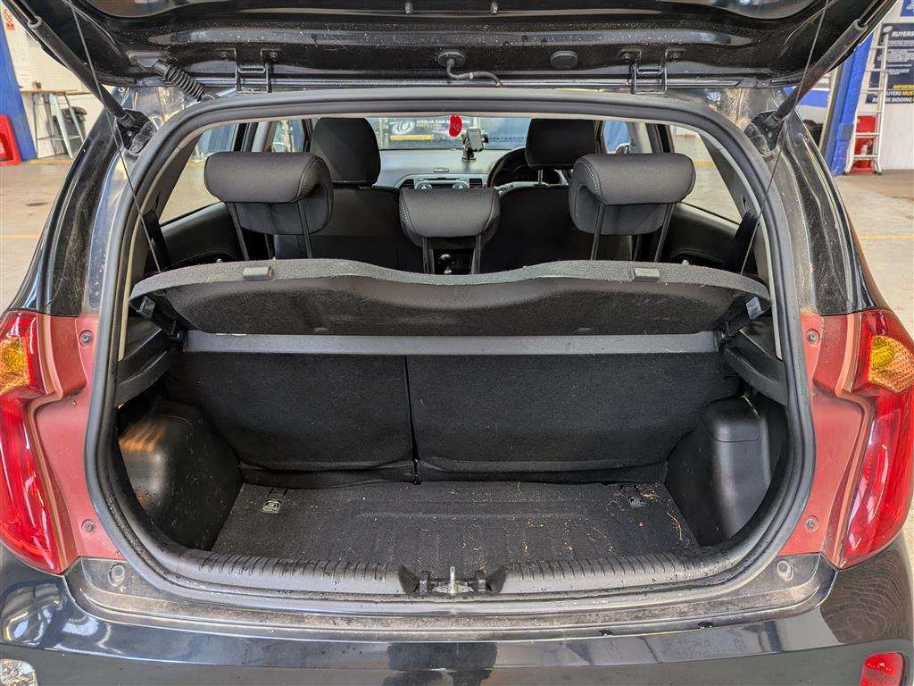 <p>2014 KIA PICANTO VR7</p>