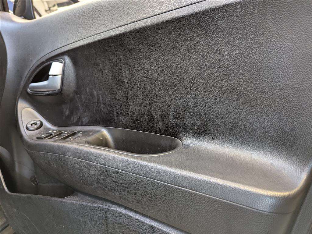 <p>2014 KIA PICANTO VR7</p>