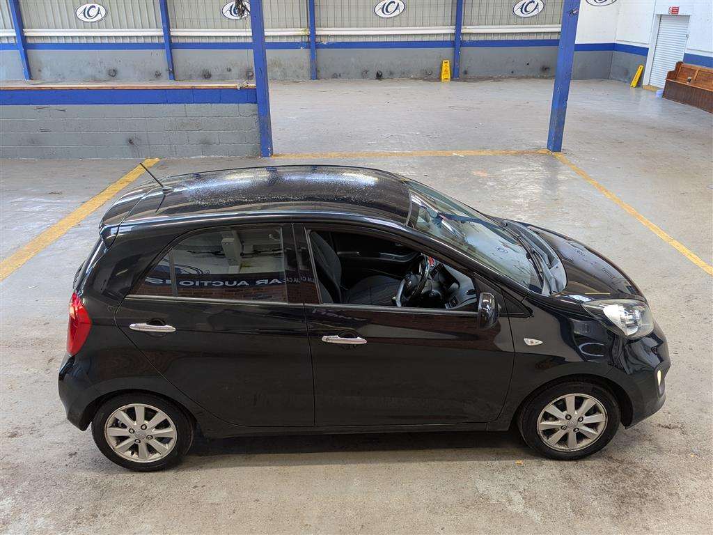 <p>2014 KIA PICANTO VR7</p>