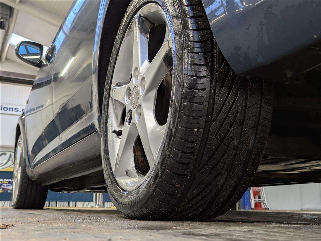 <p>2012 KIA CEED 3 CRDI</p>