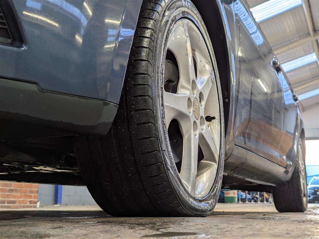 <p>2012 KIA CEED 3 CRDI</p>