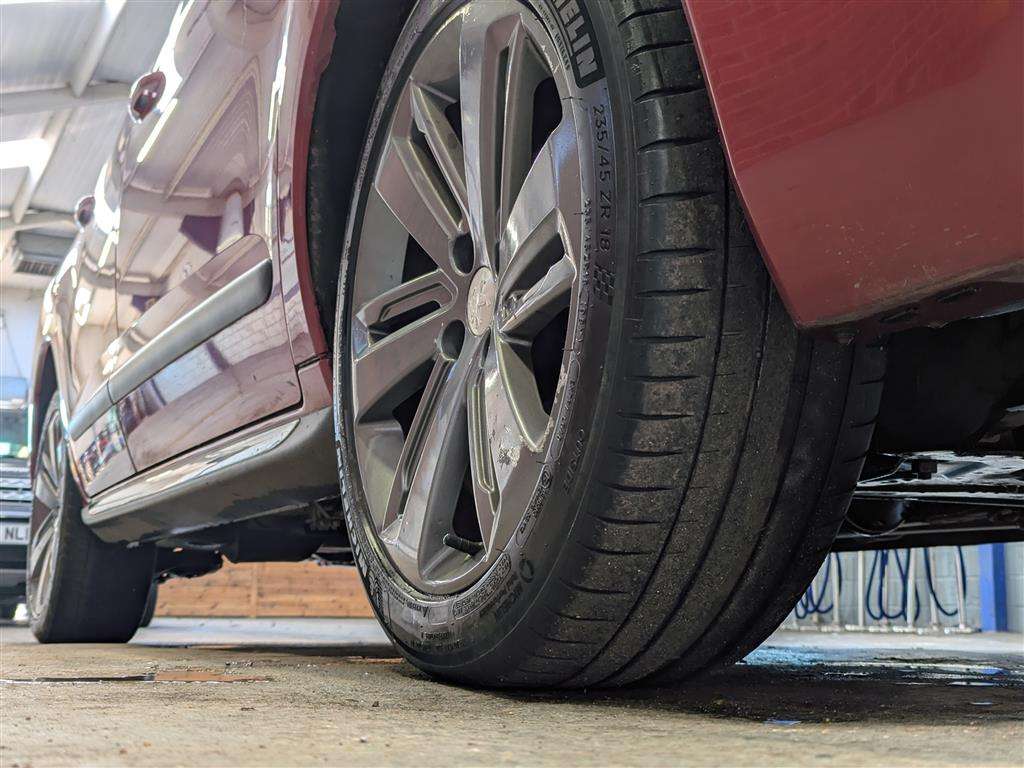 <p>2015 PEUGEOT 3008 ALLURE BLUE HDI S/S</p>