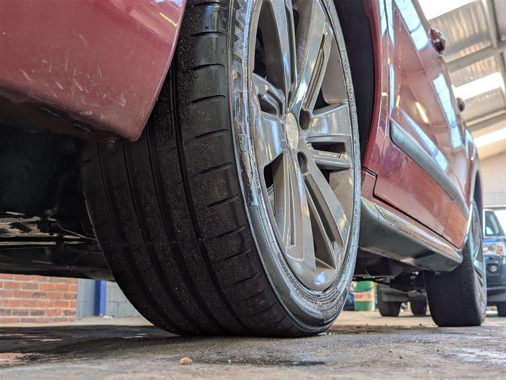 <p>2015 PEUGEOT 3008 ALLURE BLUE HDI S/S</p>