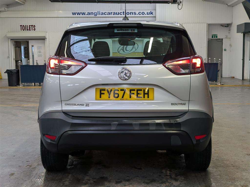 <p>2017 VAUXHALL CROSSLAND X SE NAV ECOTEC</p>