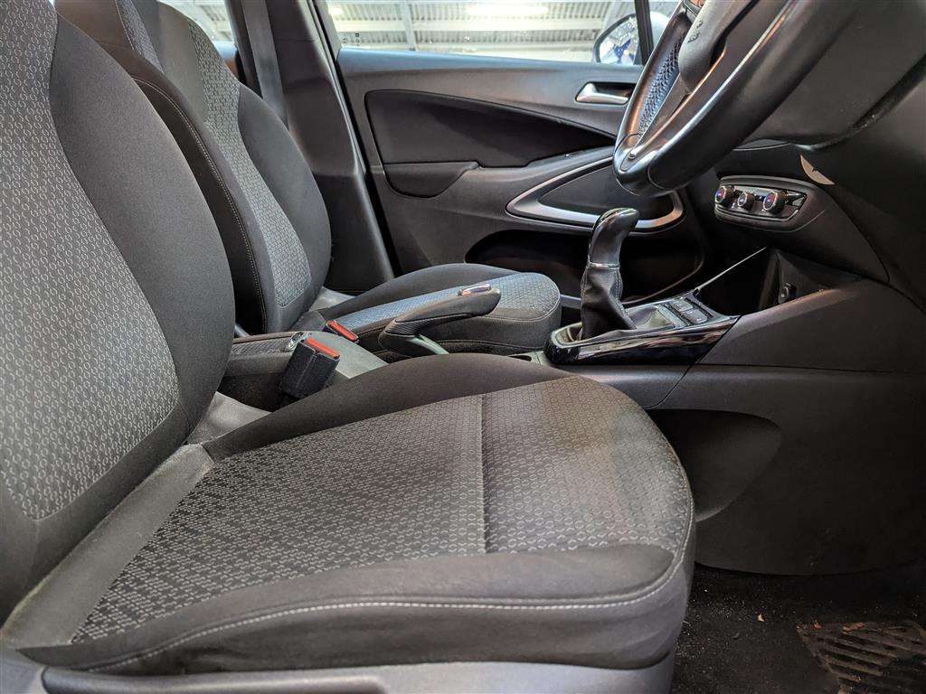 <p>2017 VAUXHALL CROSSLAND X SE NAV ECOTEC</p>