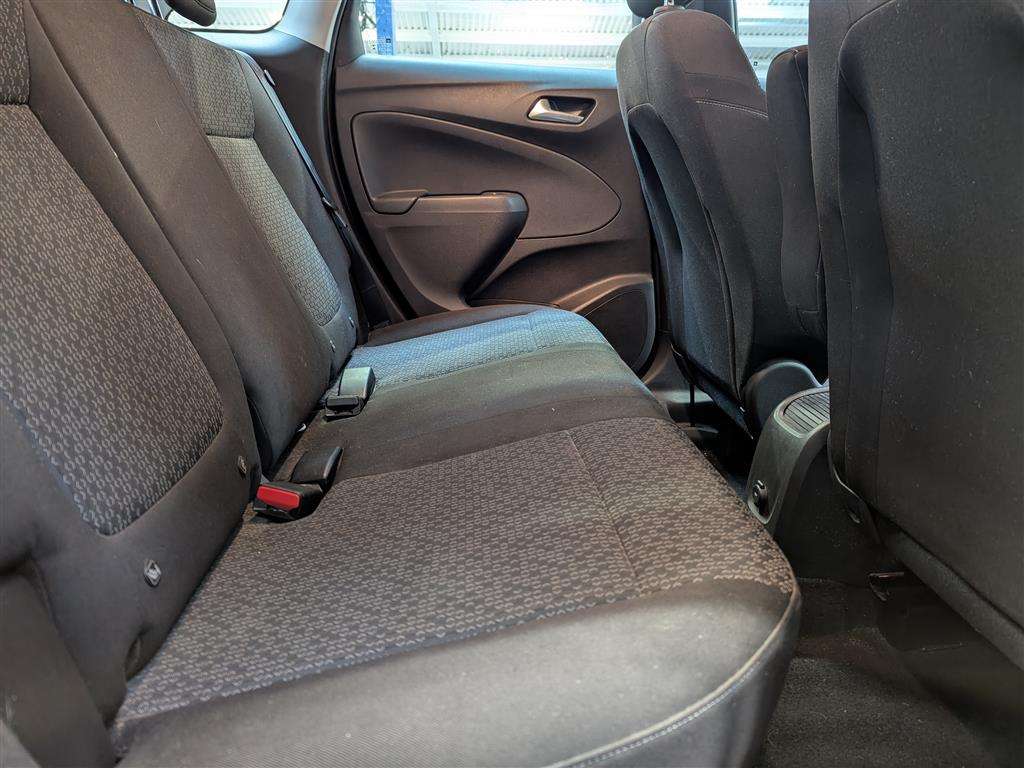 <p>2017 VAUXHALL CROSSLAND X SE NAV ECOTEC</p>