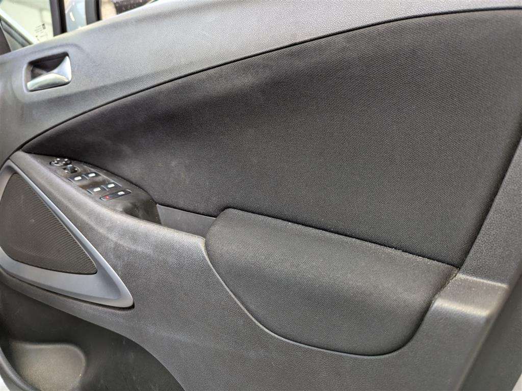 <p>2017 VAUXHALL CROSSLAND X SE NAV ECOTEC</p>