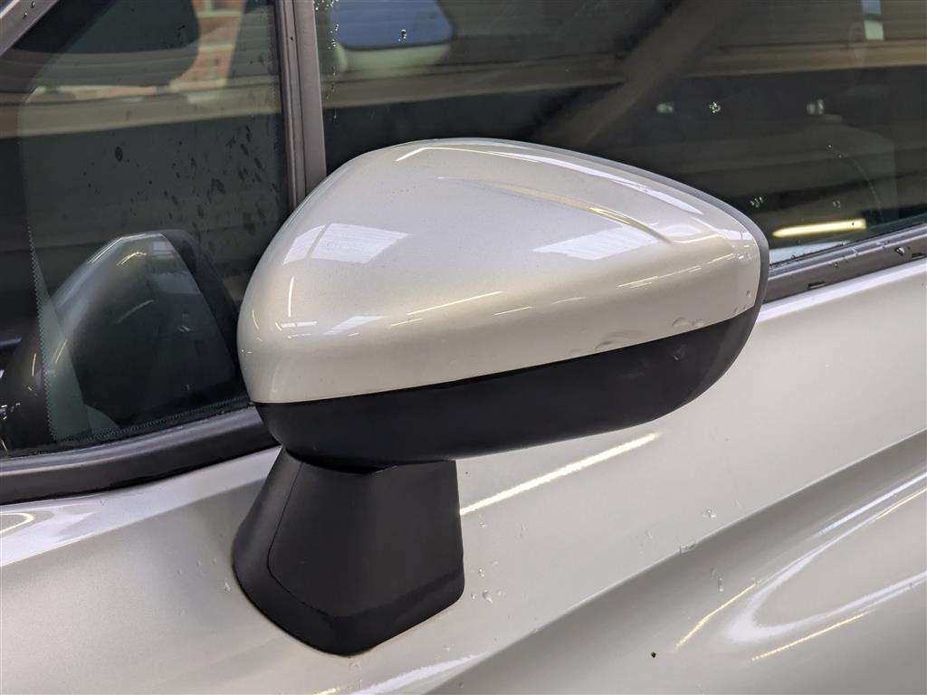 <p>2017 VAUXHALL CROSSLAND X SE NAV ECOTEC</p>