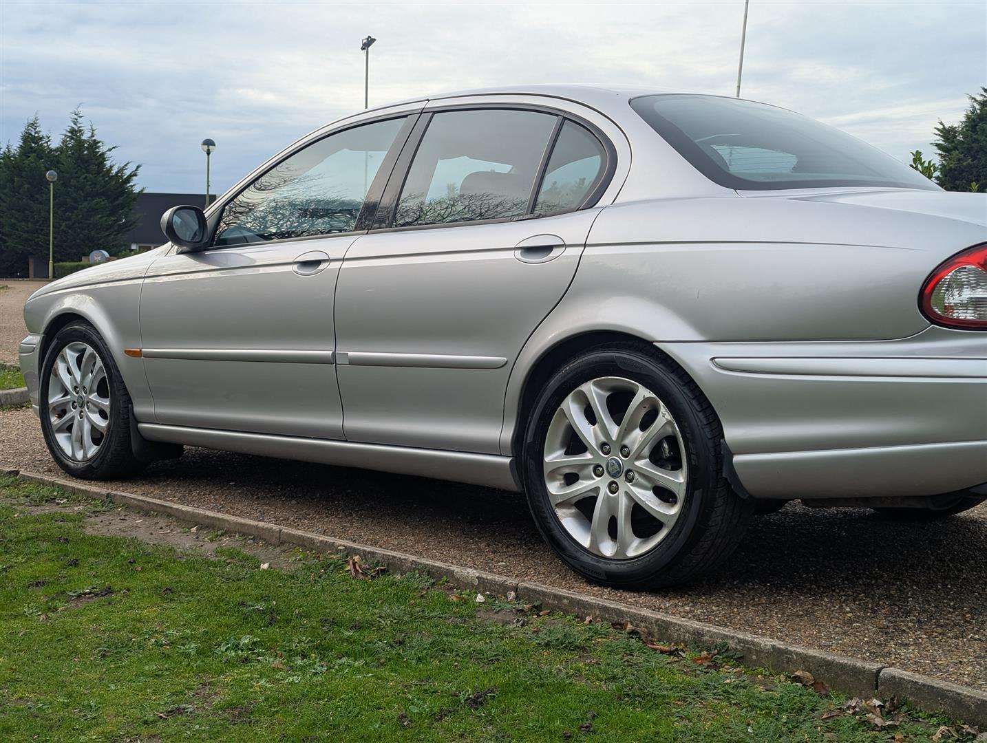 <p>2001 JAGUAR X-TYPE V6 SPORT AUTO</p>