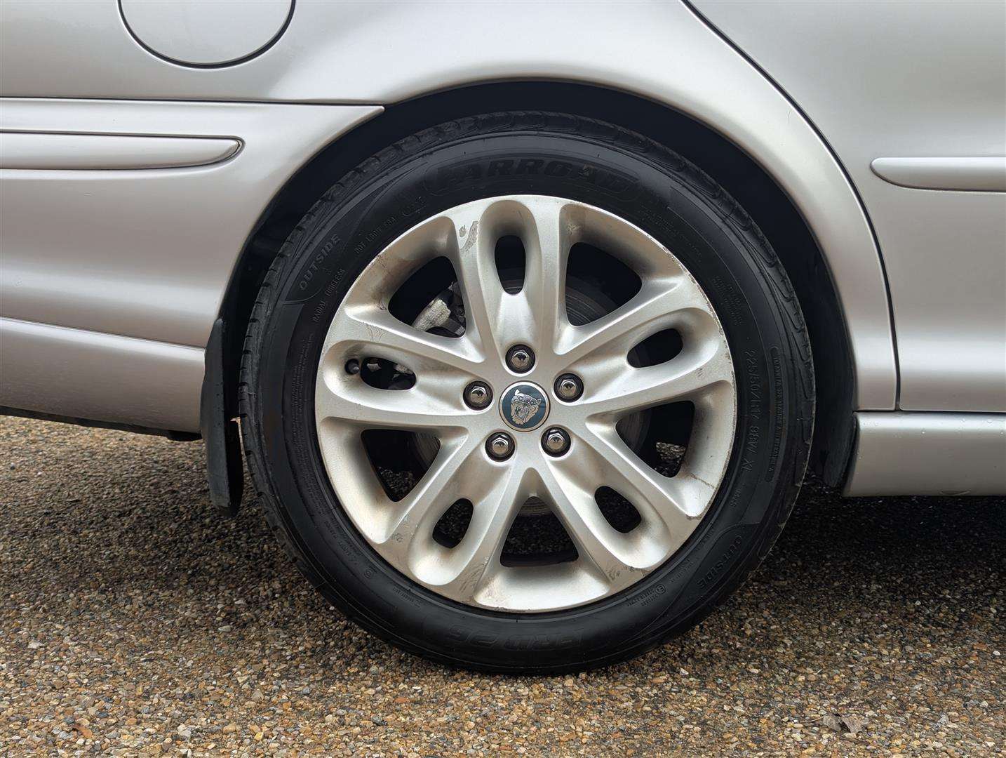 <p>2001 JAGUAR X-TYPE V6 SPORT AUTO</p>